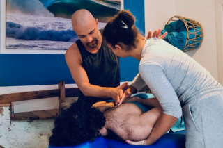 Rücken und Nacken Massageworkshop zum erlernen des Massieren